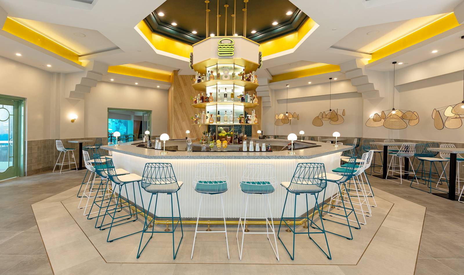 atlantis casual dining shake shack bar 1