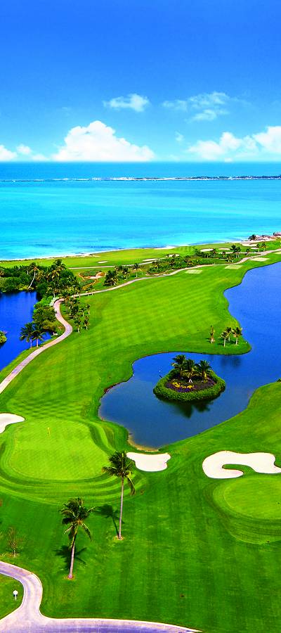 Bahamas Golf Course | Golf Resort & Lessons | Tom Weiskopf Course |  Atlantis Paradise Island