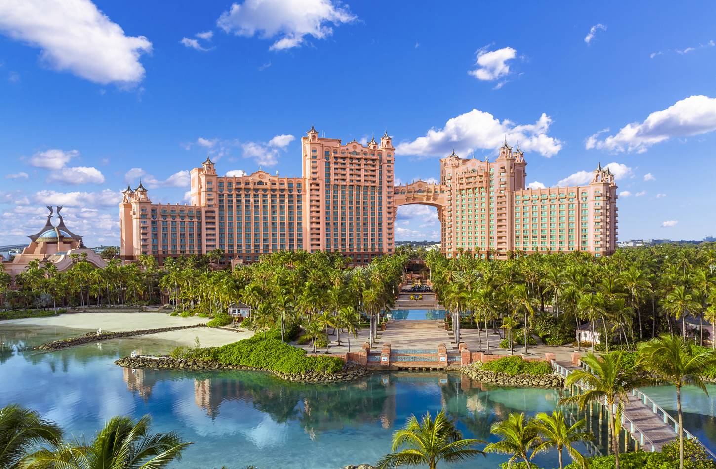 atlantis property shot royal hero sky